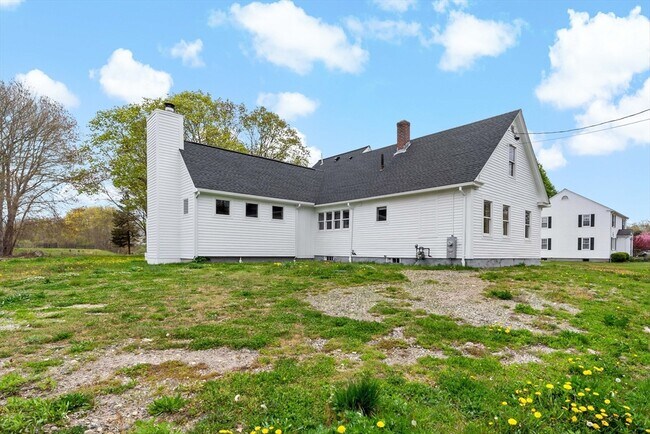 Building Photo - 539 Maple Ave