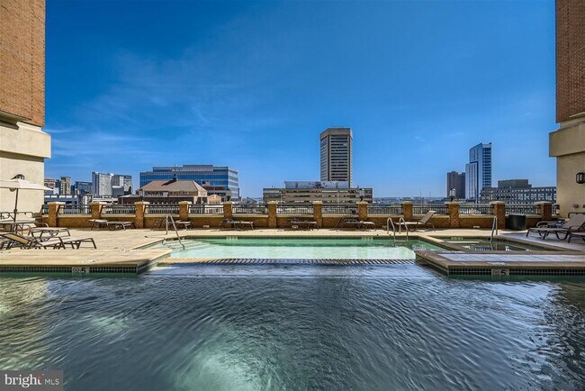 Building Photo - 414 Water St