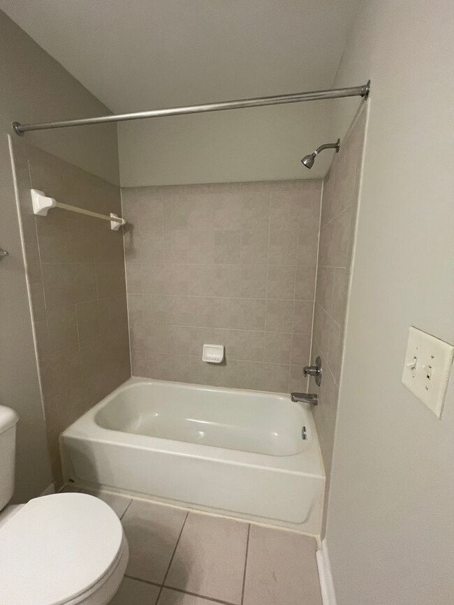 Building Photo - 07-211 Markey