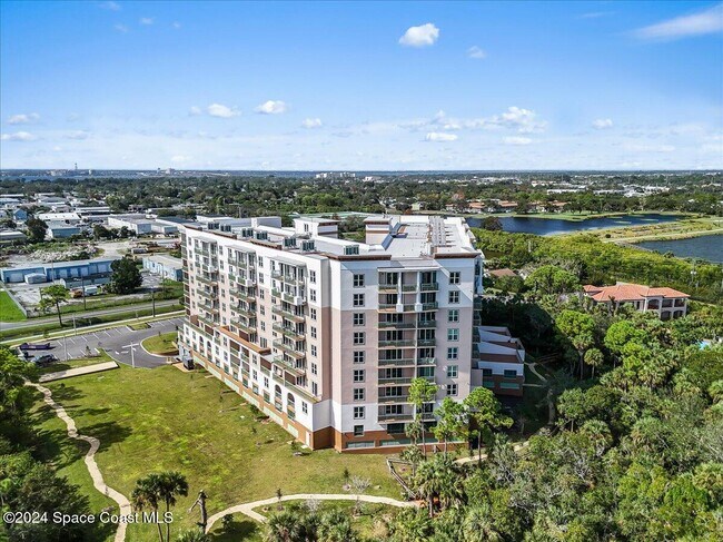 Building Photo - 735 Pilot Lane