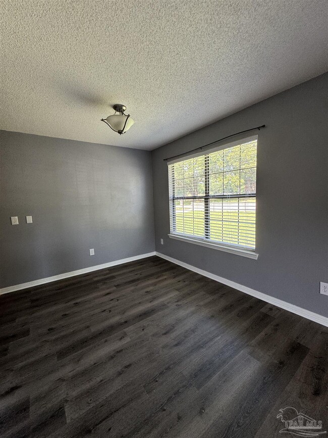 Building Photo - 9511 Sandpiper St