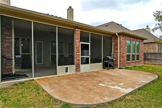 Building Photo - 2507 Hailes Ln