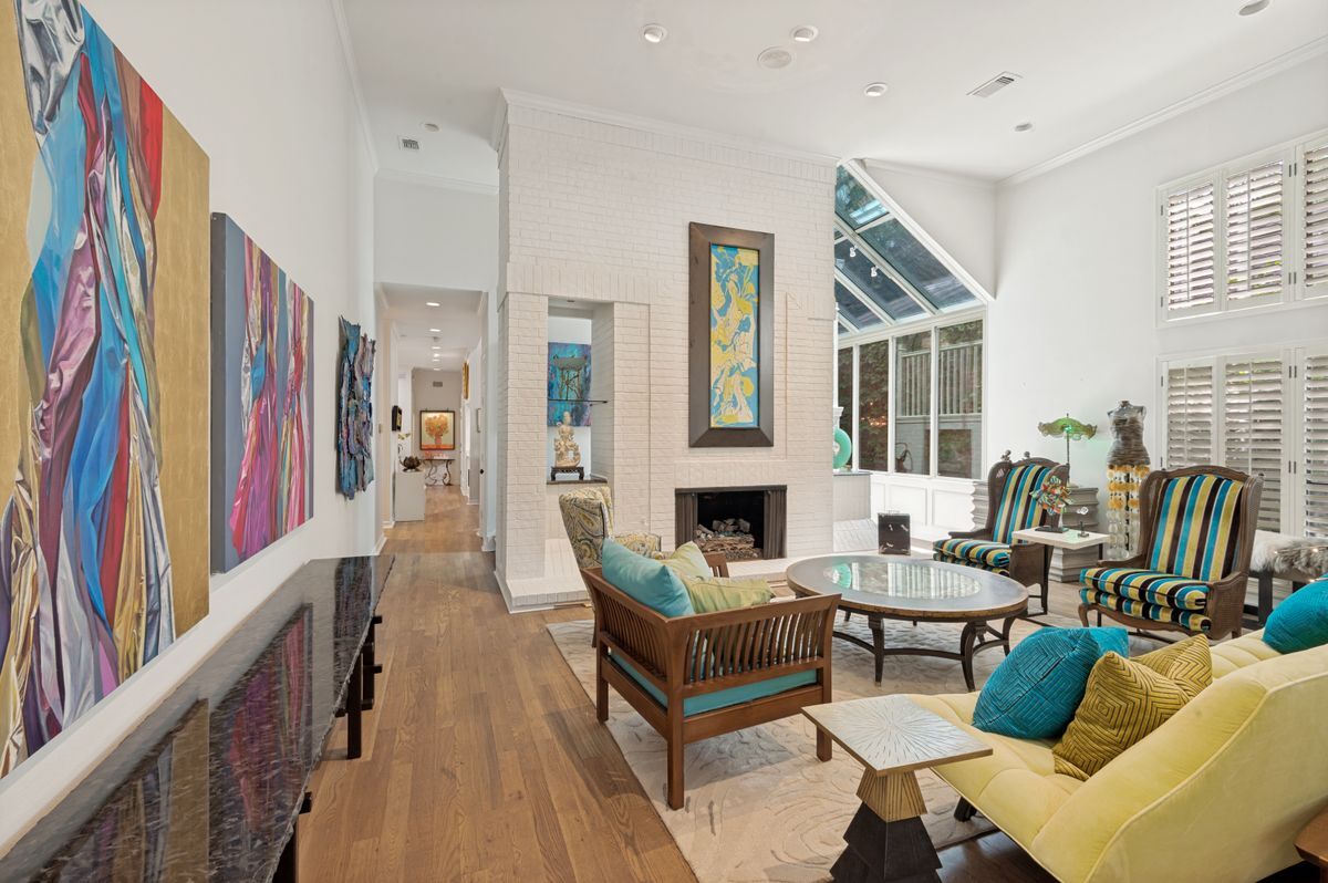 Building Photo - 6908 Hill Park Dr