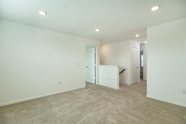 Building Photo - 409 Brody Ln