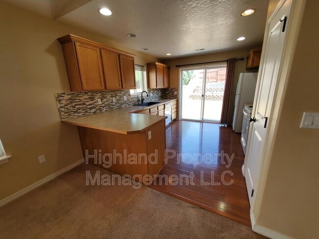 Building Photo - 1425 Lost Trail Dr