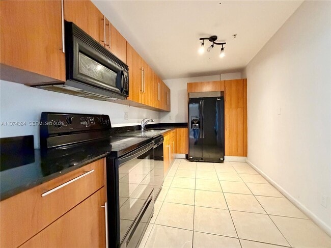 Building Photo - 3001 S Ocean Dr