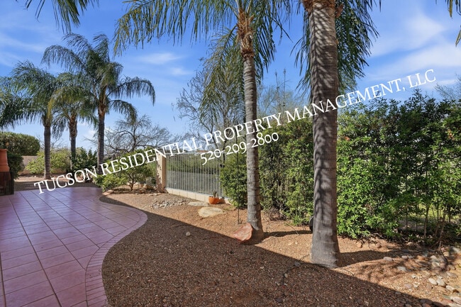 Building Photo - 10845 N Eagle Eye Pl