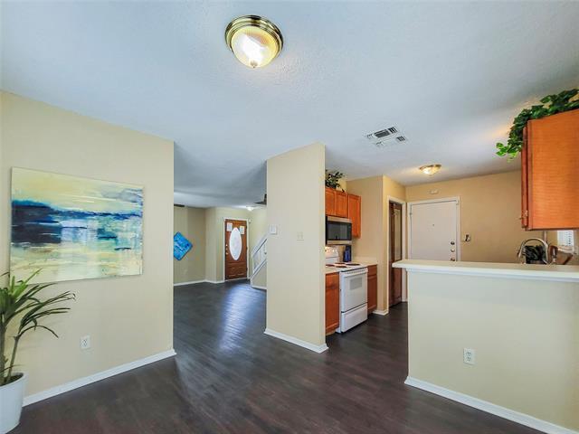 Building Photo - 823 Wyndham Pl