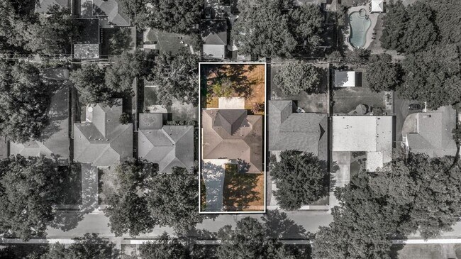 Building Photo - 6414 Woodbrook Ln