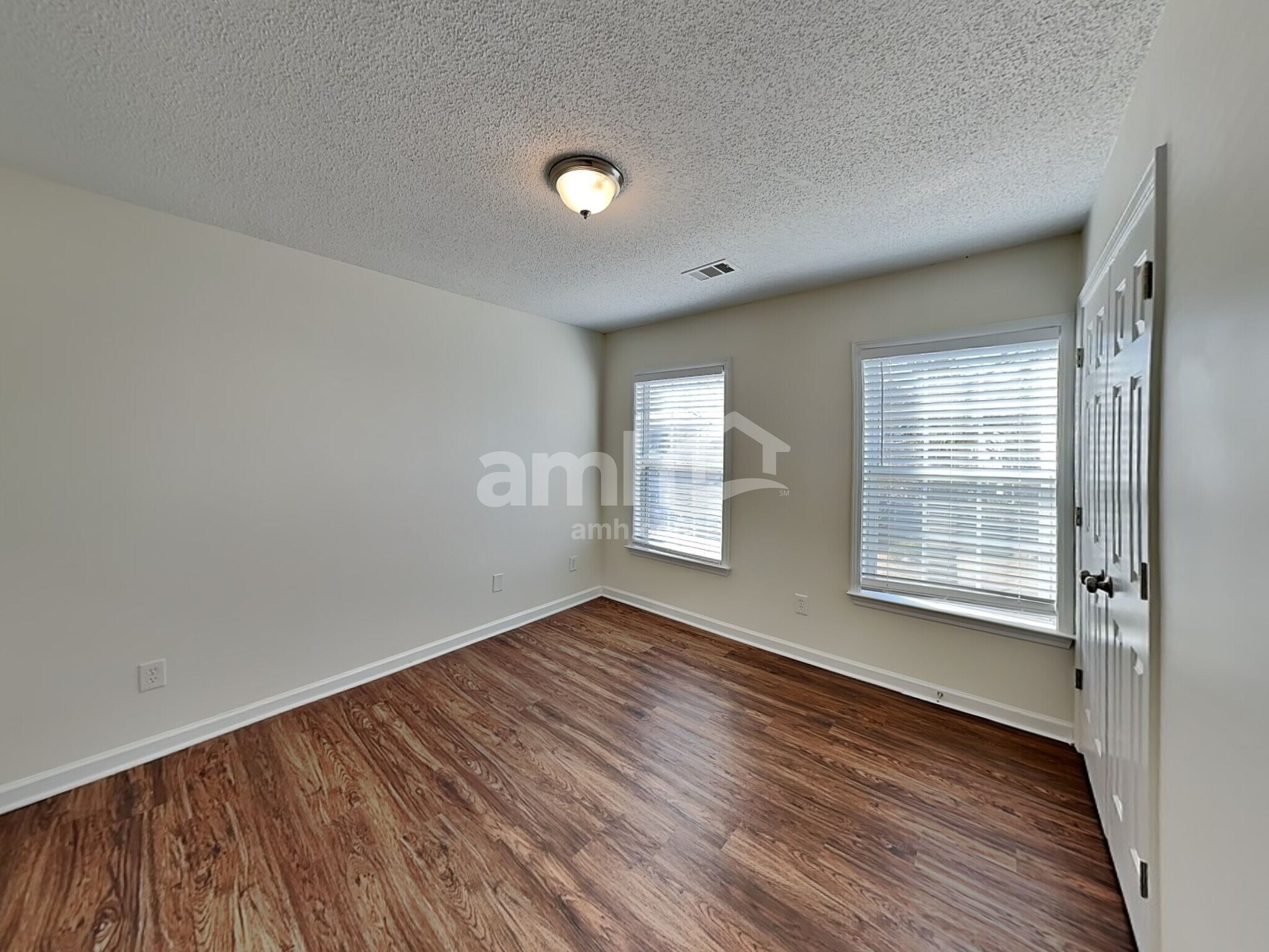 Building Photo - 4156 Glenaire Way NW