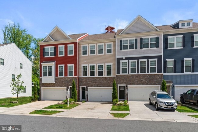 Building Photo - 7980 Patterson Wy