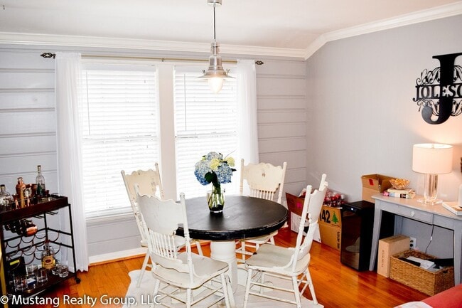 Building Photo - M Street Area 1 Bedroom