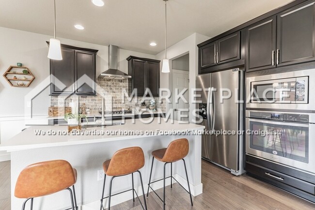 Building Photo - 8122 River Run Dr