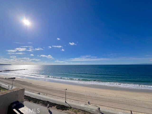 Primary Photo - 535 Esplanade