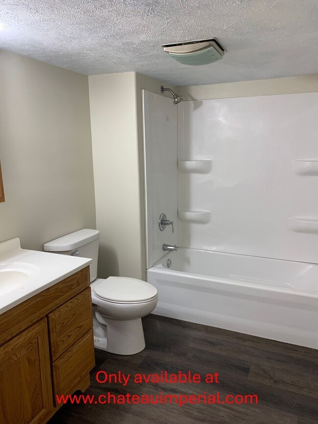 Building Photo - 1 bed 1 bath house
