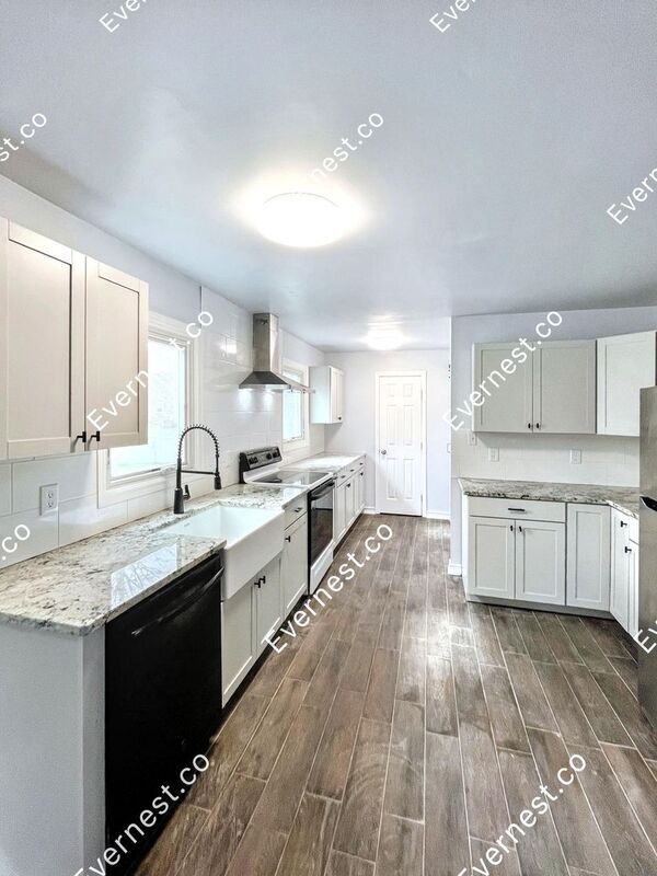 Building Photo - 7515 Fawndale Dr