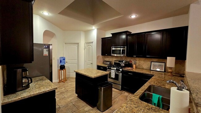 Building Photo - 7309 Raphael St