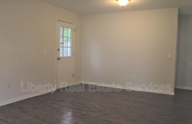 Building Photo - 709 Westridge Ct