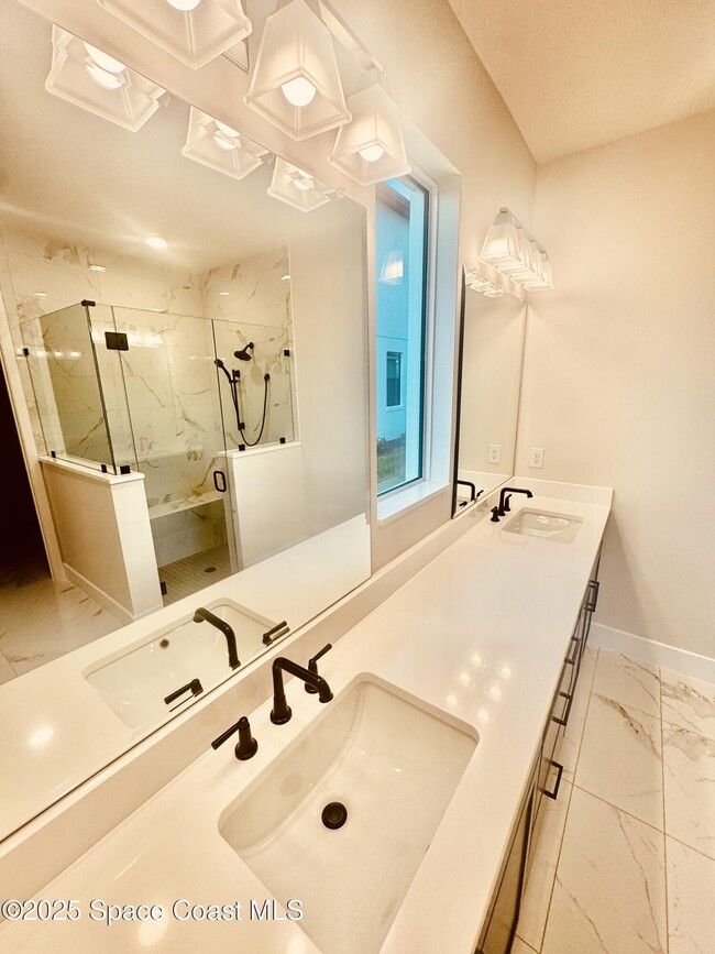 Building Photo - 8538 Rocard Ct