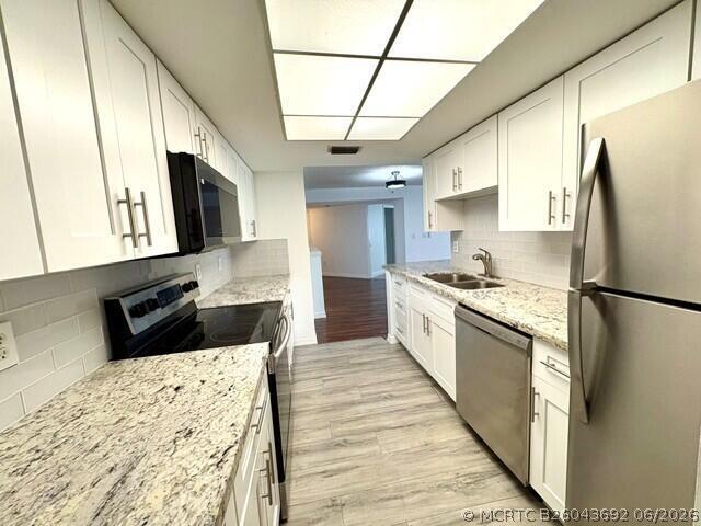 Building Photo - 100 Crestwood Ct N