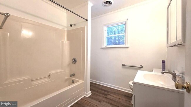 Building Photo - 392 Lafferty Ln