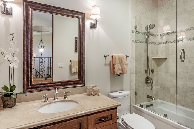 Building Photo - Elegant Mediterranean Home in Prime Menlo ...