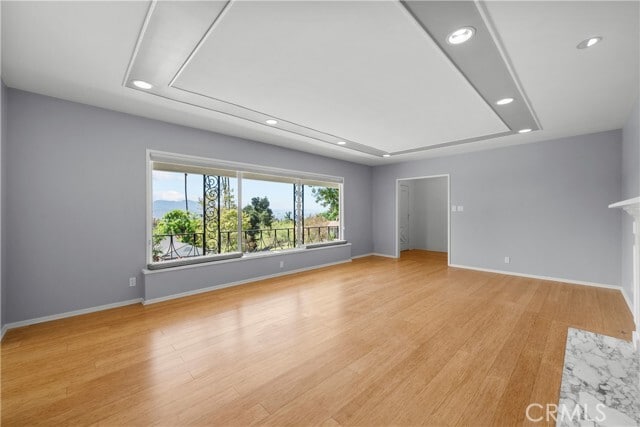 Building Photo - 523 Meadows Dr