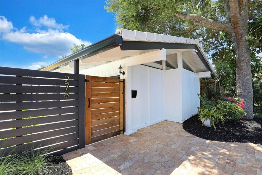 Building Photo - 278 Tropic Dr
