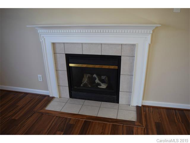 Building Photo - 1405 Clooney Ln