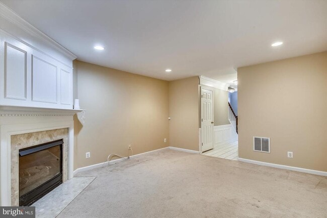 Building Photo - 5413 Summer Leaf Ln