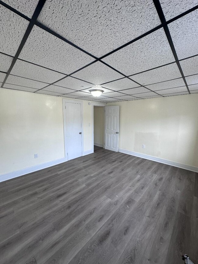 Building Photo - 153 Vine St