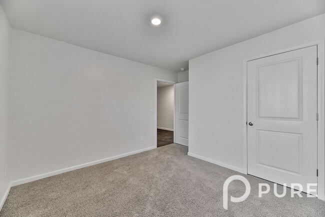 Building Photo - 173 Rippling Wy
