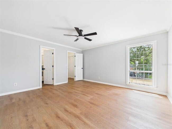 Building Photo - 2415 W Jetton Ave