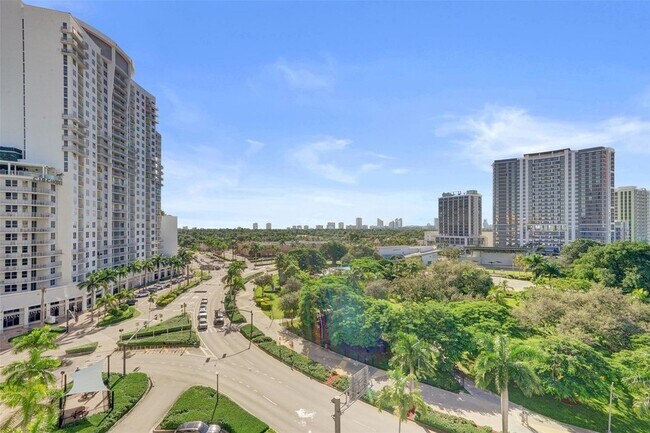 Building Photo - 1830 Radius Dr