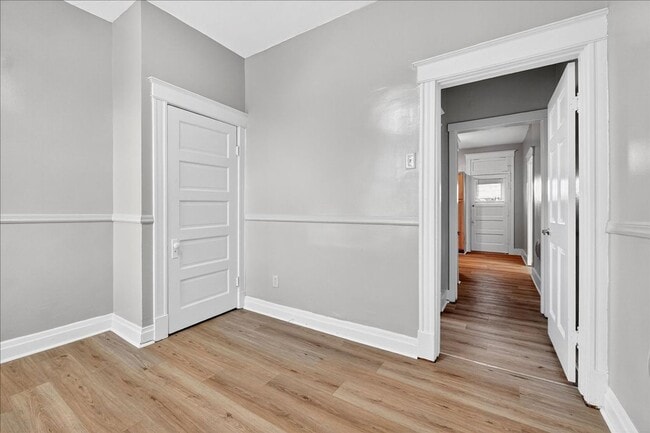 Building Photo - SUITE LIFE OF LONDON TILDEN