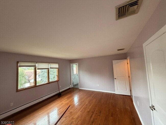 Building Photo - 29 La Salle Ave