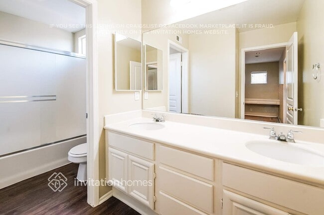 Building Photo - 1232 Date Palm Dr