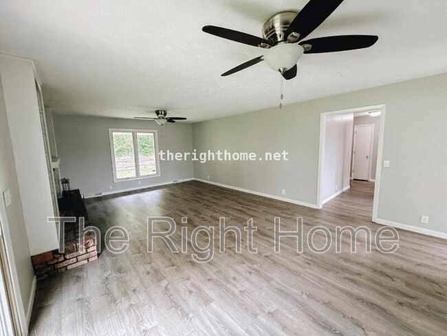 Building Photo - 5141 Raven Oaks Cir