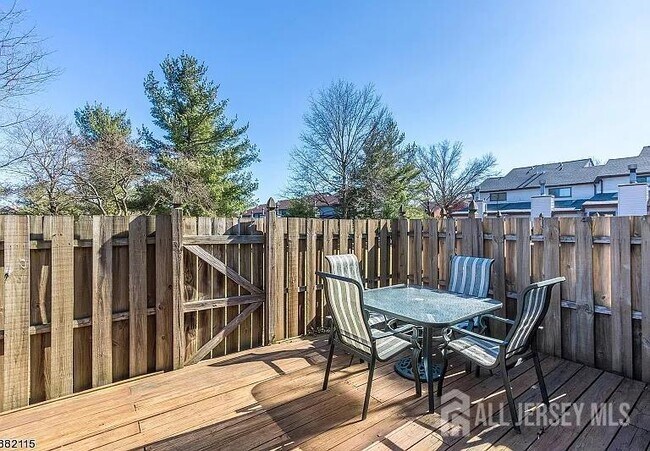 Building Photo - 86 Bayberry Dr