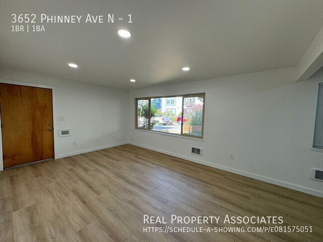 Building Photo - 3652 Phinney Ave N