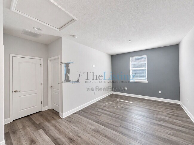 Building Photo - 15813 Sweet Lemon Way