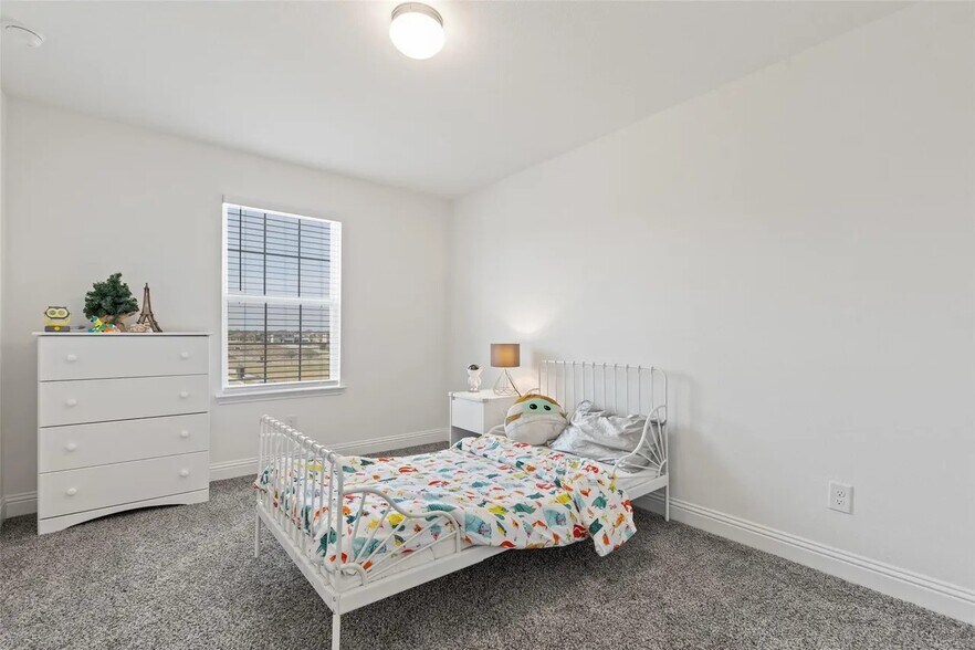 Room2 - 3600 Highland Bayou Dr
