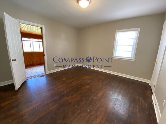 Building Photo - Your New Home Awaits!