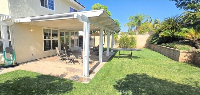 Building Photo - 1400 Post Rd