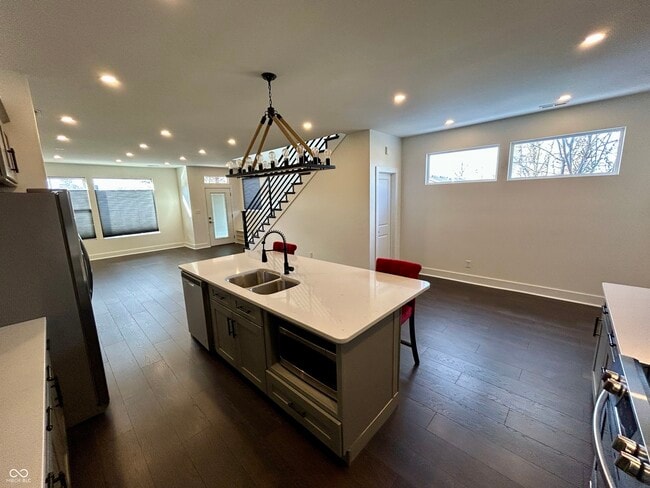 Building Photo - 2511 S Delaware St