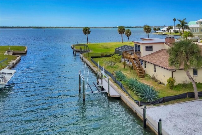 Building Photo - 1915 Pennsylvania Ave