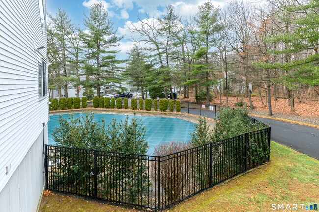 Building Photo - 5 Staunton Ct