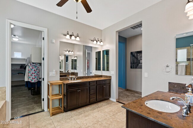 Building Photo - 6788 S Jacqueline Way