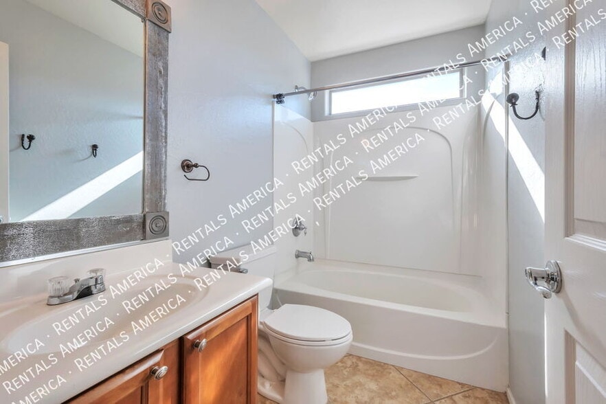 Building Photo - 6756 S Seton Ave