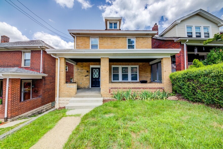 Building Photo - 1121 Bellaire Ave